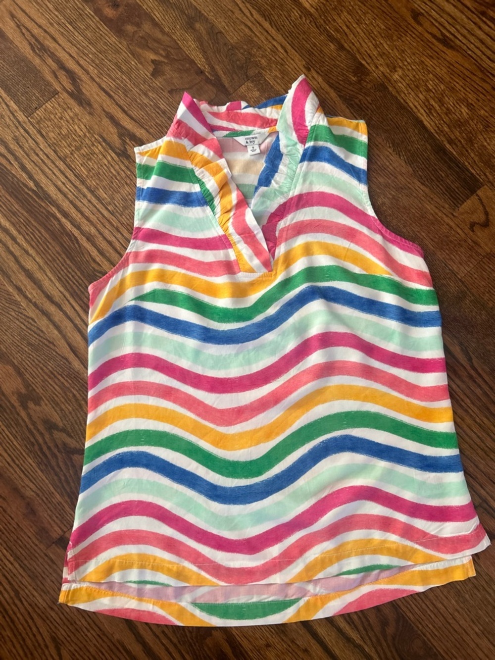 Crown & Ivy Ruffle V Neck Colorful Sleeveless Stripe Blouse Colorful Size Small - Picture 2 of 4